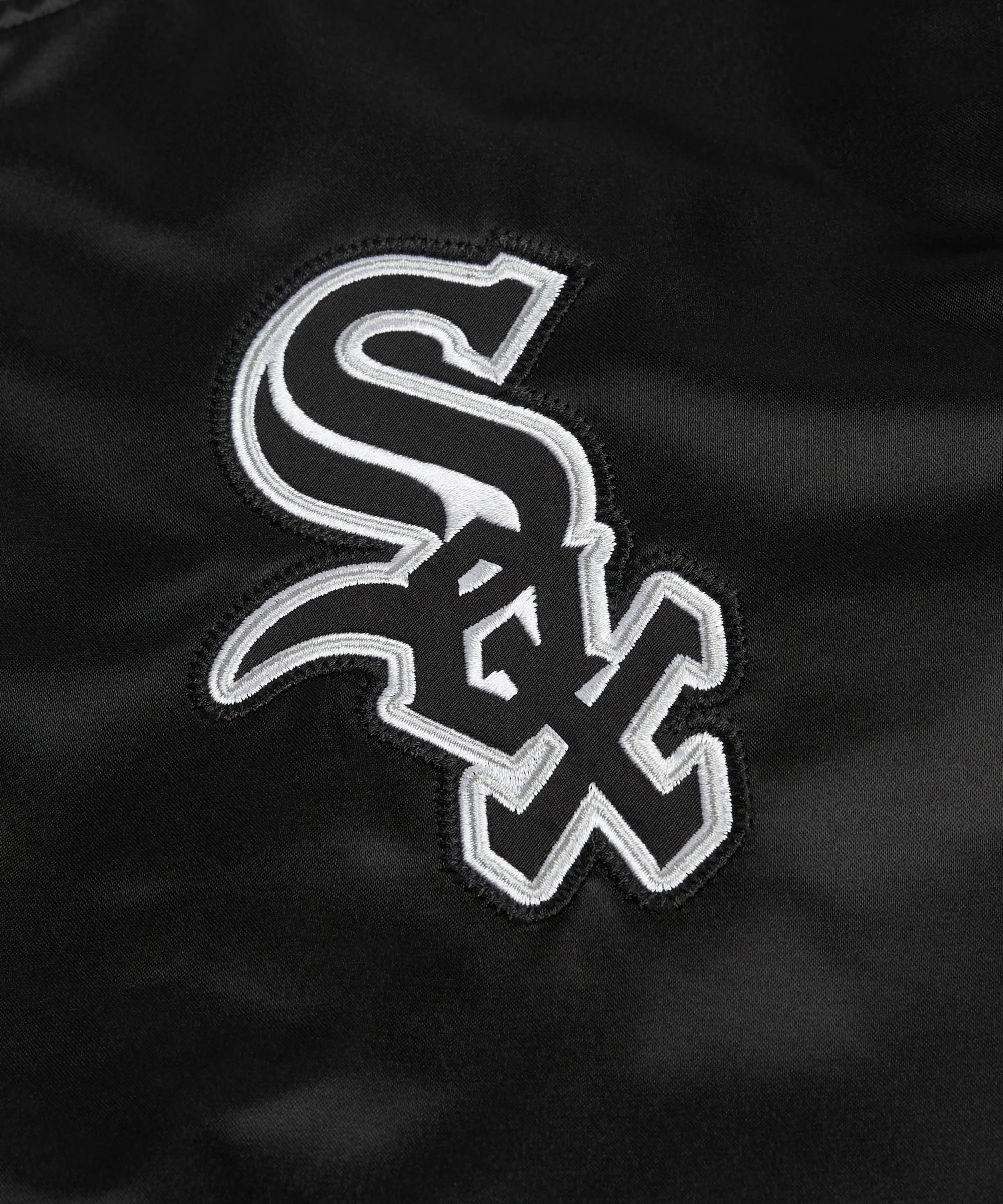 HOMAGE X Starter White Sox Heavyweight Satin Jacket - Image 4