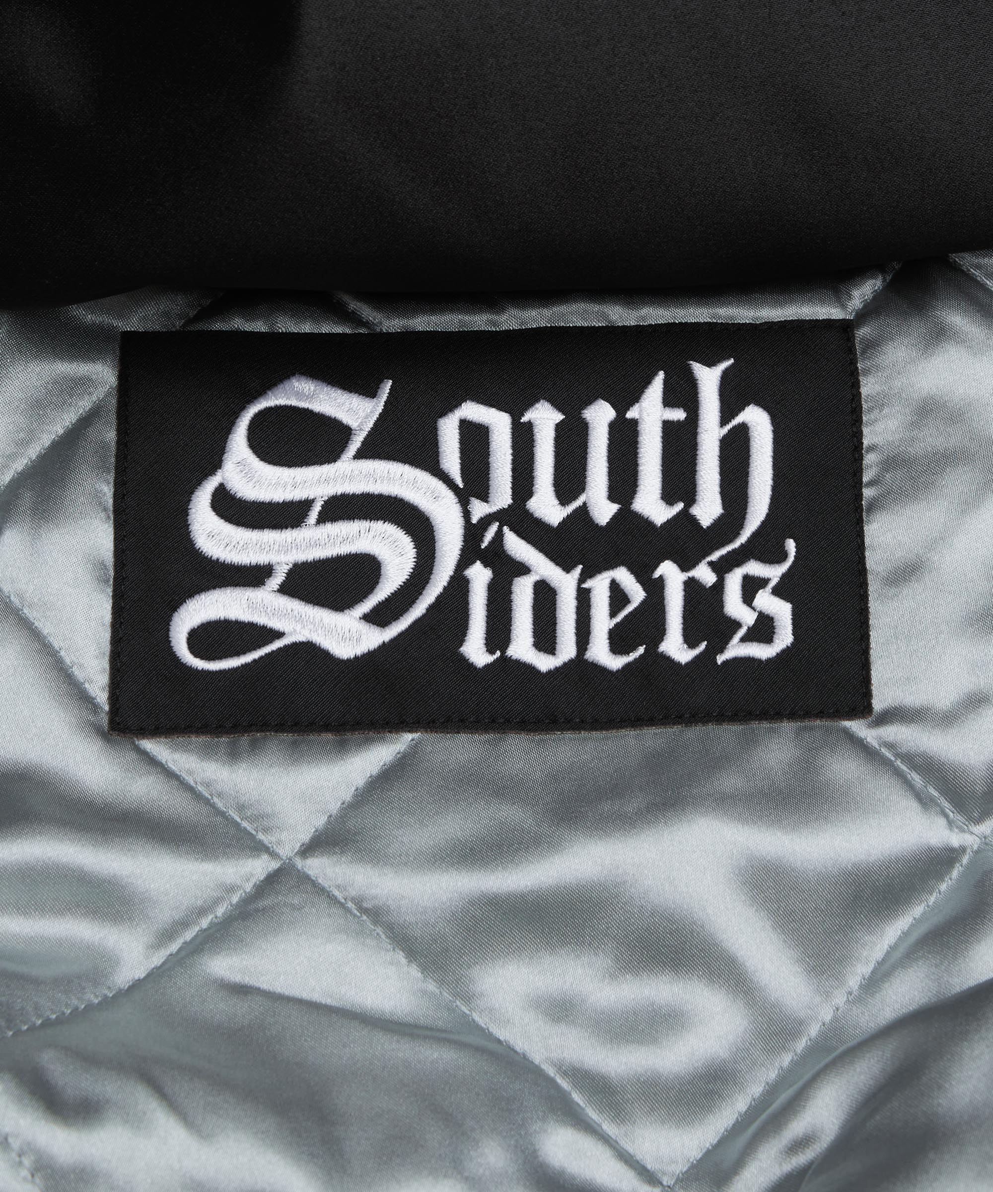 HOMAGE X Starter White Sox Heavyweight Satin Jacket - Image 5