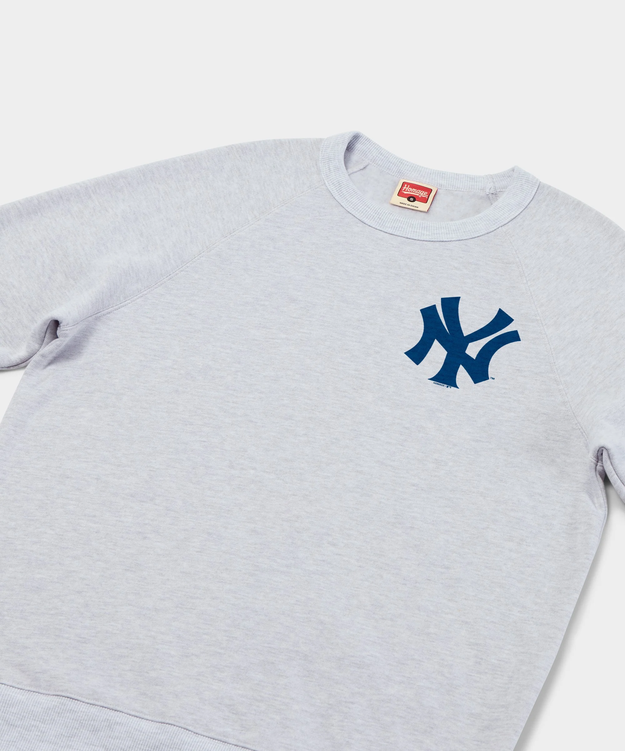 New York Yankees Jersey Logo '47 Crewneck - Image 2